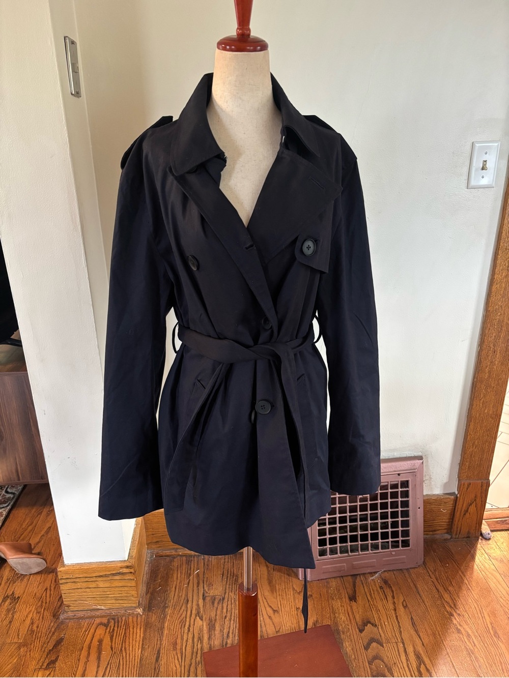 Quince Comfort Stretch Short Trench Coat NWT - Picture 5 of 9